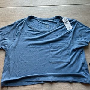 blue american eagle pocket cropped tee soft and sexy ribbed